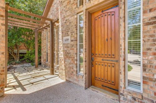 6309 Dysart Cir, Dallas TX  75214-5605 exterior
