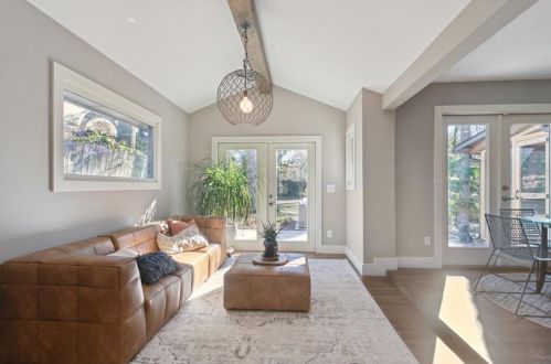 1615 Fama Dr, Atlanta GA  30329-3311 exterior
