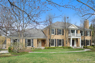 215 Scott Ave, Northfield, IL 60093-1529