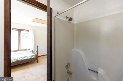 1174 Spruce Ave, Shady Side MD 20764-9562 exterior