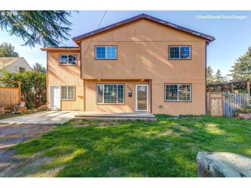 5235 73rd Ave, Portland OR  97215-2216 exterior