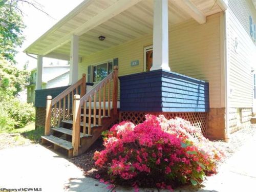 528 Un Ave, Morgantown WV  26505-5658 exterior