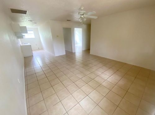 7394 Cottonwood Creek Rd, Fort Worth, TX 76135-9691