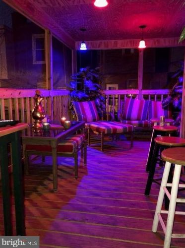 4632 12 St, Philadelphia PA 19147-2624 exterior