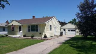 1406 12th St, Fargo ND  58103-6047 exterior