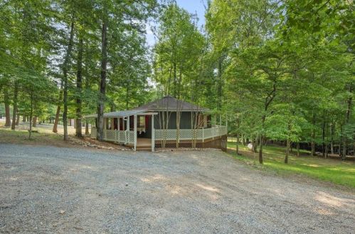 169 Indigo Dr, Ellijay, GA 30540-5841