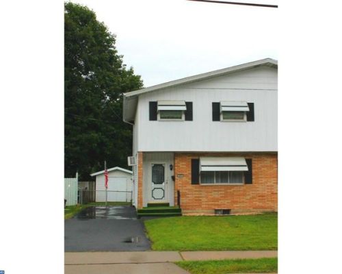 205 Bacon St, Primrose, PA 17901-3905