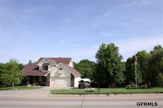 4216 Margo St, Bellevue, NE 68147-1715
