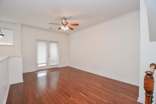 1737 Liberty Pkwy, Atlanta GA  30318-9384 exterior
