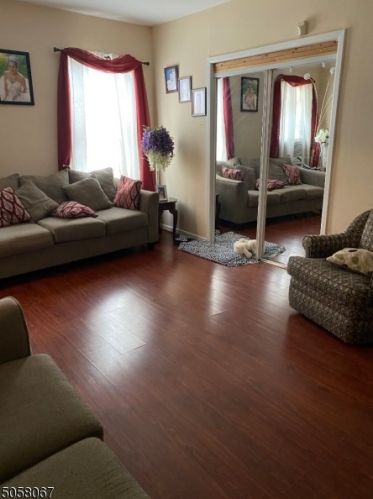 403 Abington Ave, Bloomfield, NJ 07003-5818