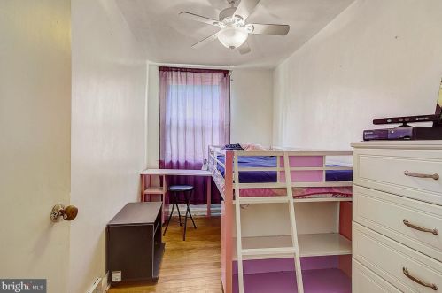 6004 10th St, Philadelphia PA 19141-3703 exterior