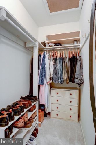 54 Valleybrook Dr, Lancaster PA  17601-4612 exterior