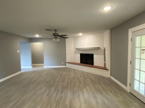 317 Hallmark Dr, Fort Worth TX  76134-3811 exterior