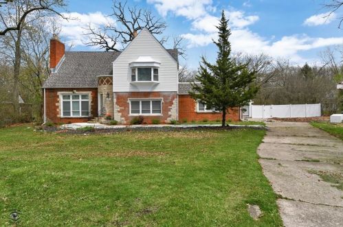 3611 Beckwith Ln, Crete, IL 60417-1214