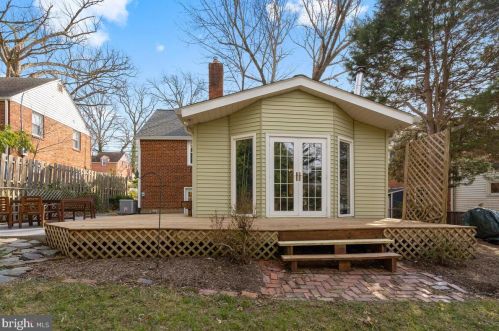 1023 Carson St, Silver Spring MD 20901-1814 exterior