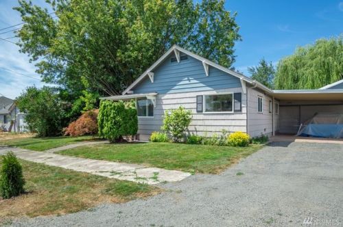 72 8th St, Napavine, WA 98532-3243