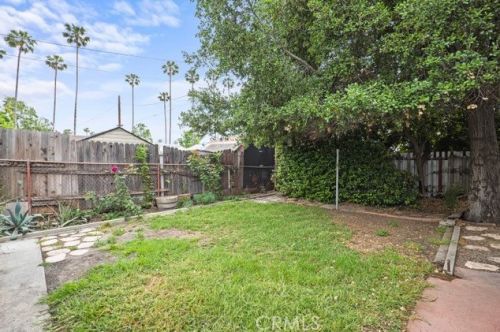 1710 Glenwood Rd, Glendale CA  91201-1812 exterior