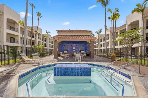 11600 Warner Ave, Santa Ana CA  92708-2548 exterior