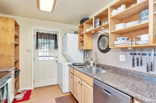 1242 Del Mar Pkwy, Denver CO 80010-3352 exterior