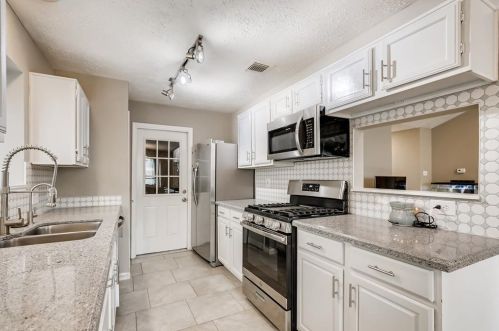 5429 Sugar Creek Dr, Morgans Point, TX 77571-2720