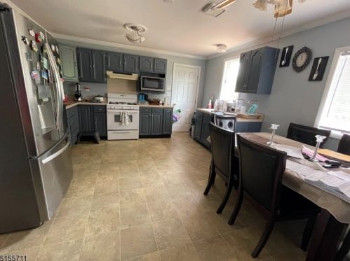 41 Justice St, Piscataway NJ  08854-5425 exterior