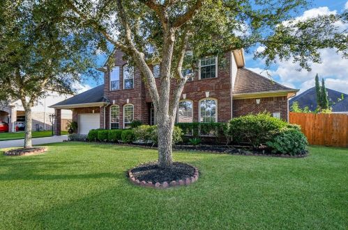 12108 Galleon Point Dr, Pearland, TX 77584-1645
