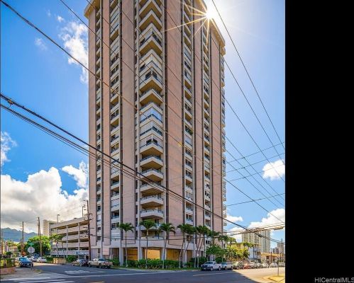2100 Date St, Honolulu HI  96826-4033 exterior