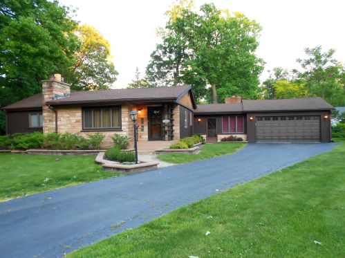 7329 109th St, Worth, IL 60482-1147