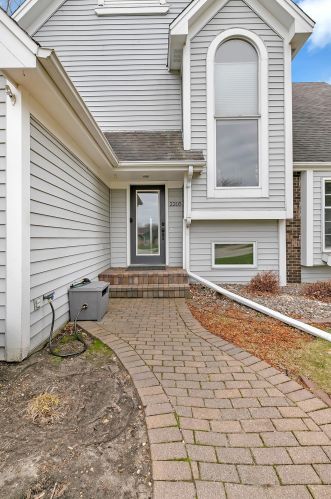 2205 5th Ave, Willmar, MN 56201-4854
