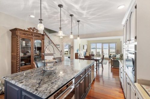 5630 Bald Eagle Blvd, Saint Paul MN  55110-6441 exterior