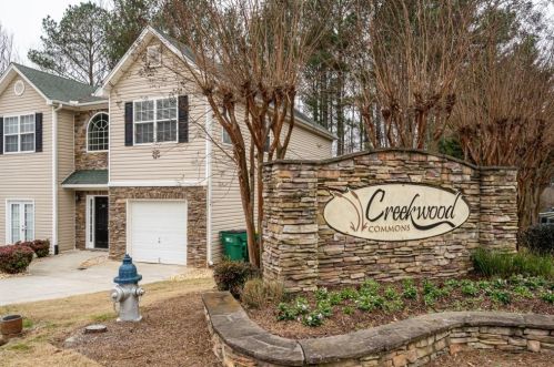 100 Creekwood Dr, Holly Springs, GA 30188-3794