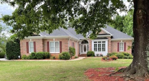 2703 Whitecrest Cir, Conyers, GA 30013-2483
