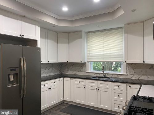 120 Redman Ave, Tavistock NJ  08033-2310 exterior