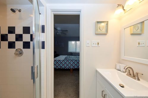 840 Ursula St, Denver CO  80011-6656 exterior