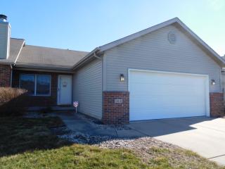 2818 Cronin Dr, Springfield, IL 62711-7096