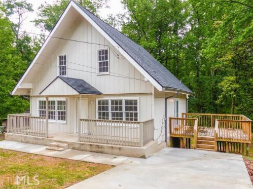 2767 Heritage Ln, Morrow, GA 30260-2813
