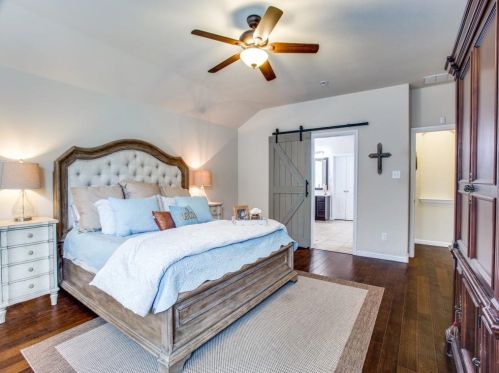 10413 Turning Leaf Trl, Fort Worth TX  76131-3981 exterior