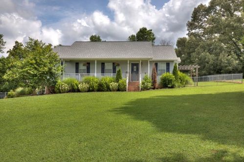 80 Swan Dr, Rock Spring, GA 30739-4081