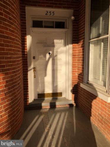 255 Kings Hwy, Haddonfield NJ 08033-1981 exterior