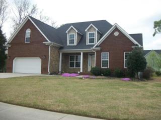 182 Arbor Woods Cir, Ringgold, GA 30736-8275