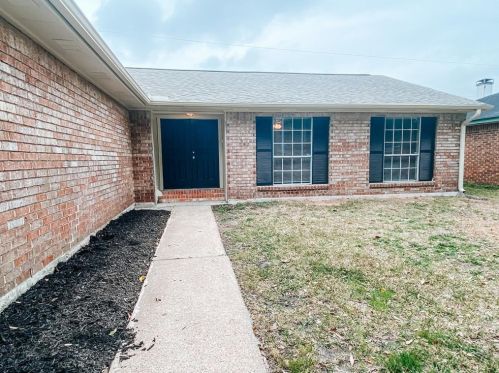 1327 Tenderden Dr, Channelview, TX 77530-2013