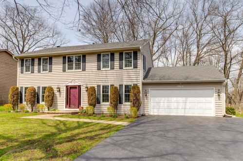 4130 Oglesby Ave, Gurnee, IL 60031-3333