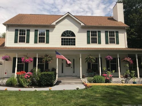 47 Lake Rd, Bozrah, CT 06334-1414