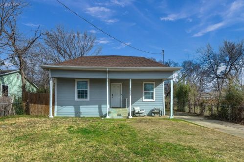 2421 Langston St, Fort Worth TX  76105-4356 exterior