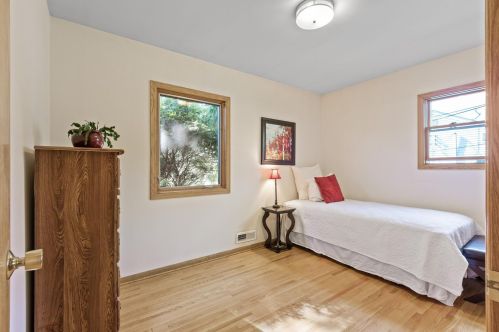 4046 Highland Ave, Saint Paul MN  55110-4201 exterior