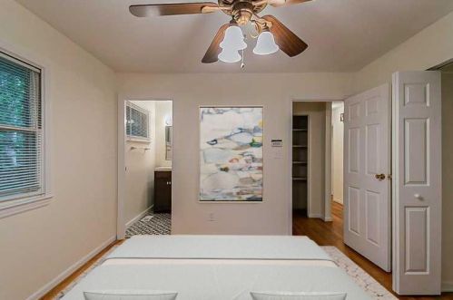 2870 Handy Dr, Atlanta GA  30318-7237 exterior