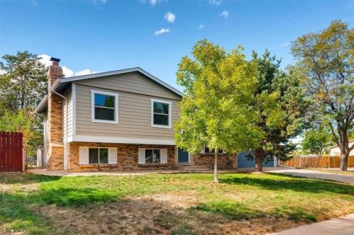907 Kenton St, Denver CO  80010-1314 exterior