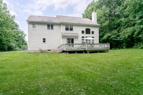 3 Townsbury Rd, Great Meadows, NJ 07838-2038