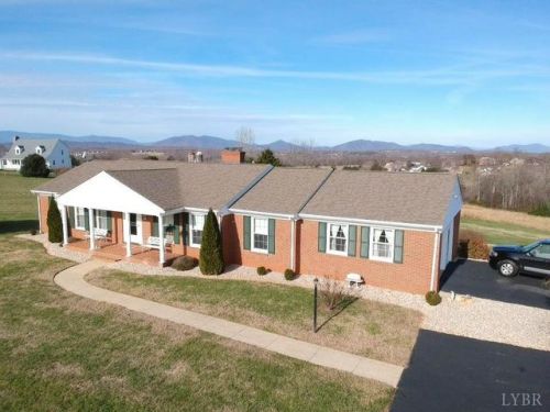 4420 Everett Rd, Forest VA  24551-3874 exterior