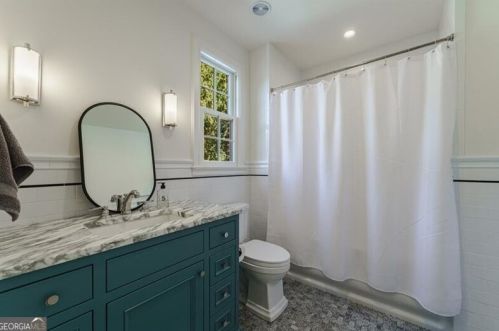 3180 Arden Rd, Atlanta GA  30305-1912 exterior